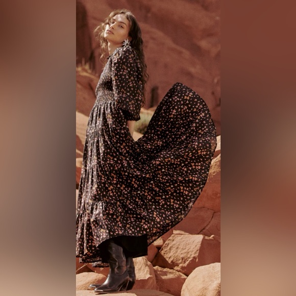 New Hill House Viviana nap dress in lucky charm print - Picture 4 of 11